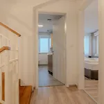 River Retreat - Happy فيبافا