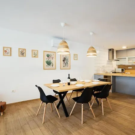 River Retreat - Happy Apartment Vipava