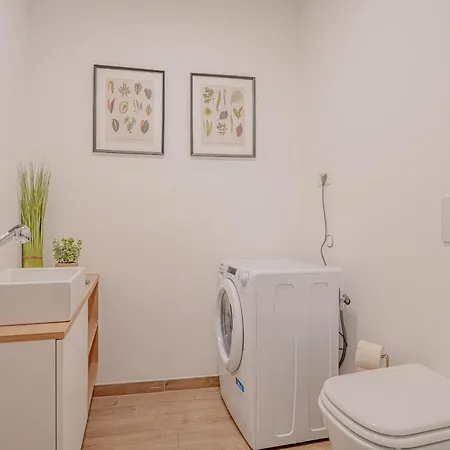 River Retreat - Happy