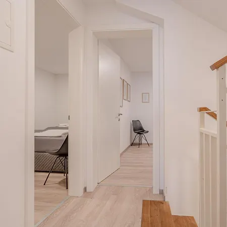 River Retreat - Happy *