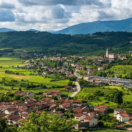 River Retreat - Happy Apartment Vipava