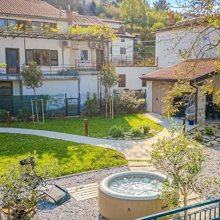 River Retreat - Happy Vipava