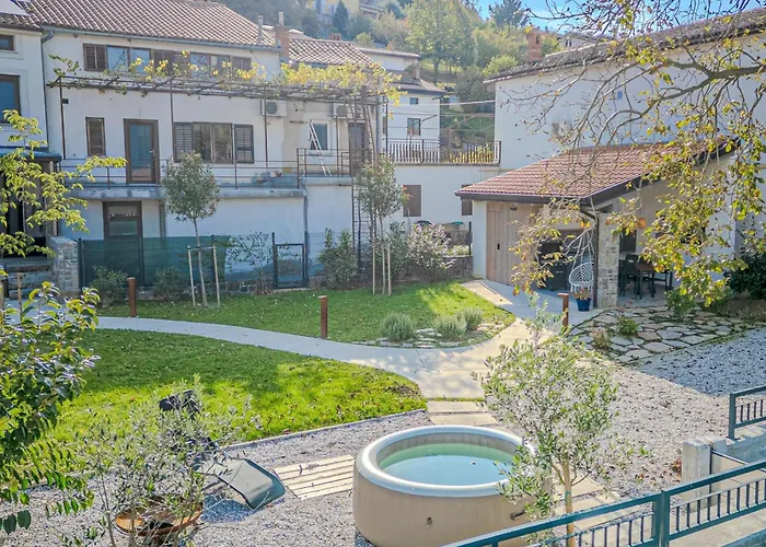 River Retreat - Happy *