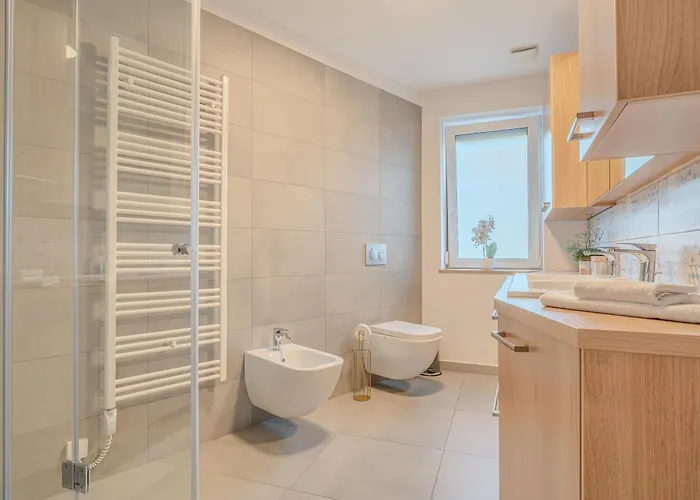 River Retreat - Happy Vipava