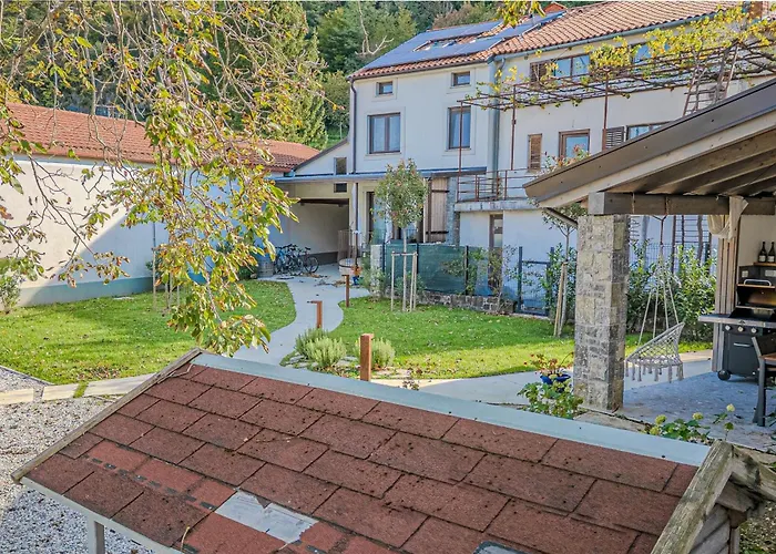 River Retreat - Happy Vipava